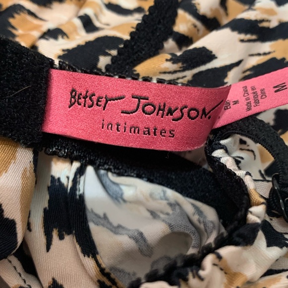 SOLD - Picture 2 of 3